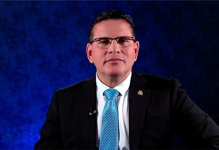 Cinco preguntas con el candidato Fabricio Alvarado