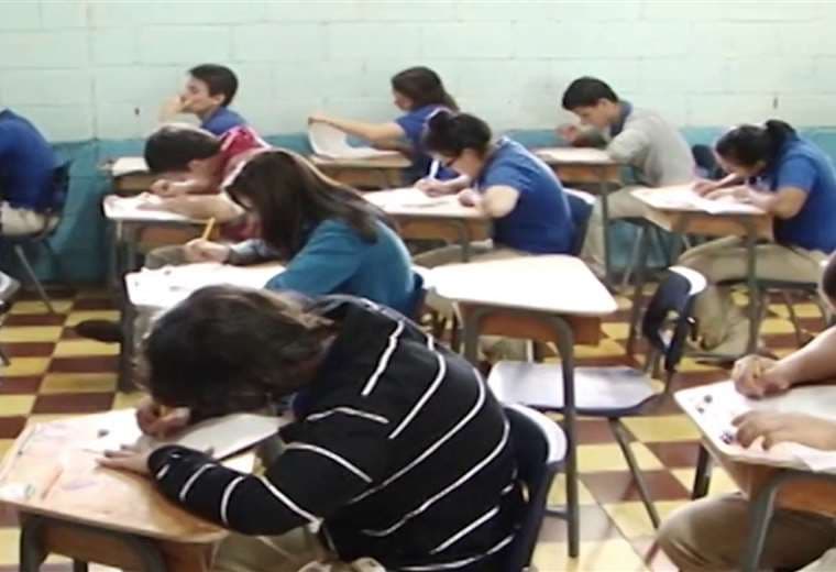 MEP revisará proceso de pruebas estandarizadas tras cuestionamientos de padres y estudiantes