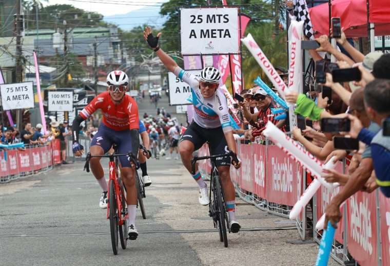 Final etapa 6 Vuelta Costa Rica/Prensa Fecoci