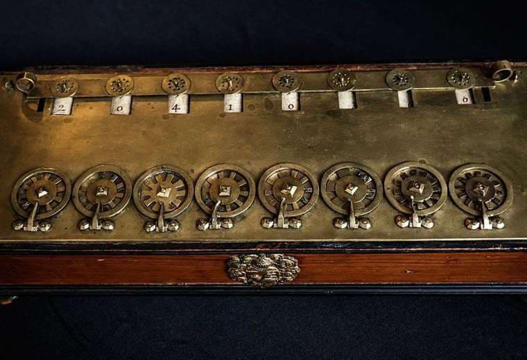 Qué es la pascalina, "el primer intento de sustituir la mente humana por una máquina"