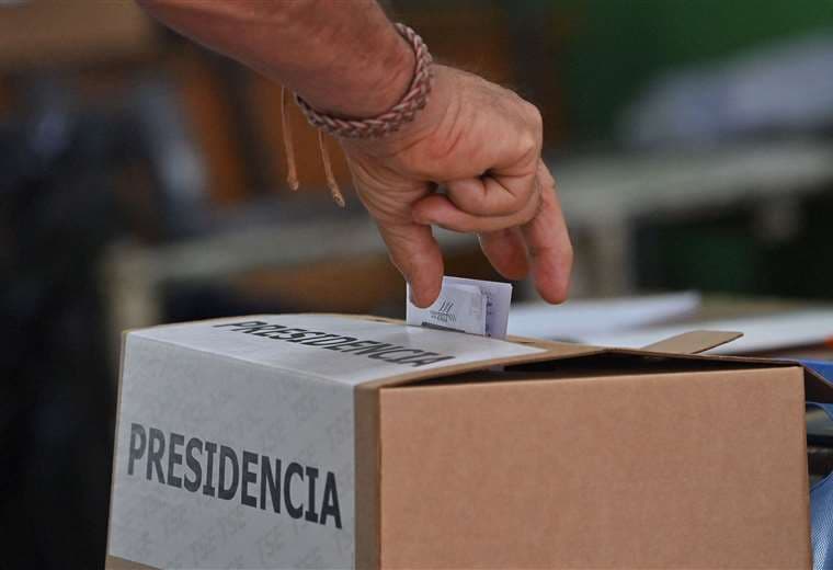 Más de 67 mil ticos votan en el extranjero: estos son los cinco países con más inscritos