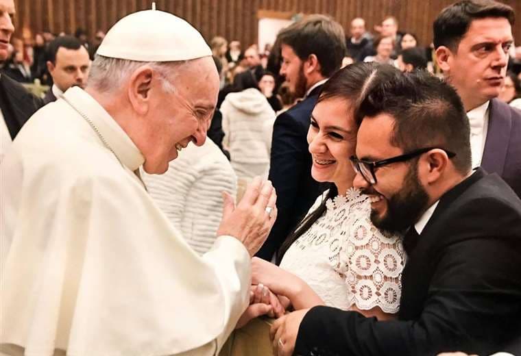 Douglas, Milena y el papa Francisco: la historia de una luna de miel bendecida