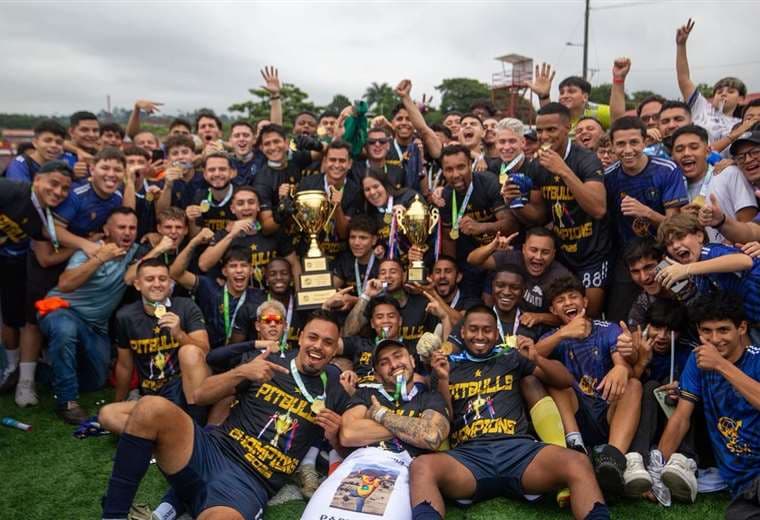 Pitbulls debuta en Segunda: "Tenemos proyectado ascender en menos de dos años"