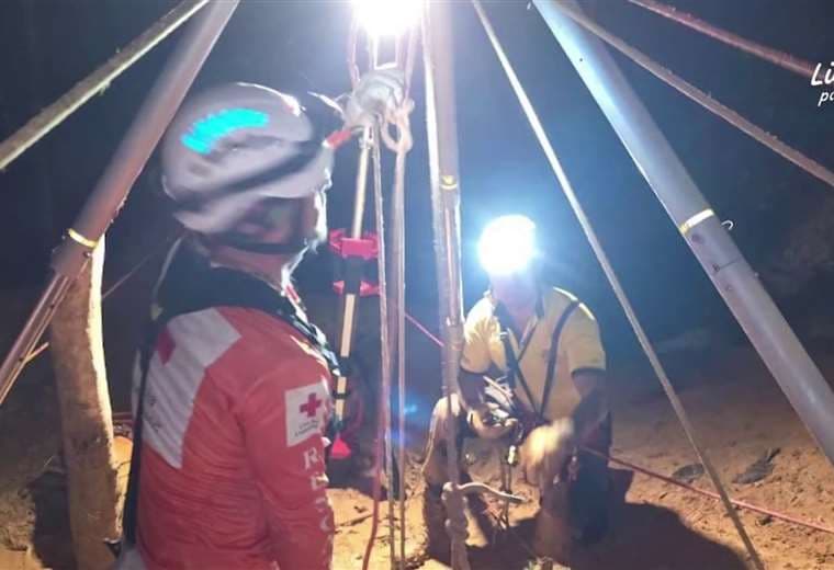 Bomberos confirma el rescate de los cuerpos de los dos jóvenes muertos en mina de Crucitas