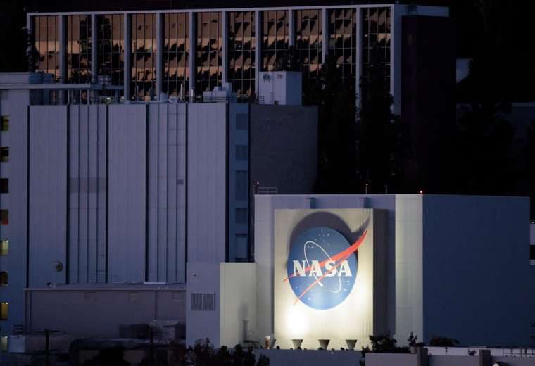 NASA prevé evacuación médica de astronautas de la EEI el 14 de enero