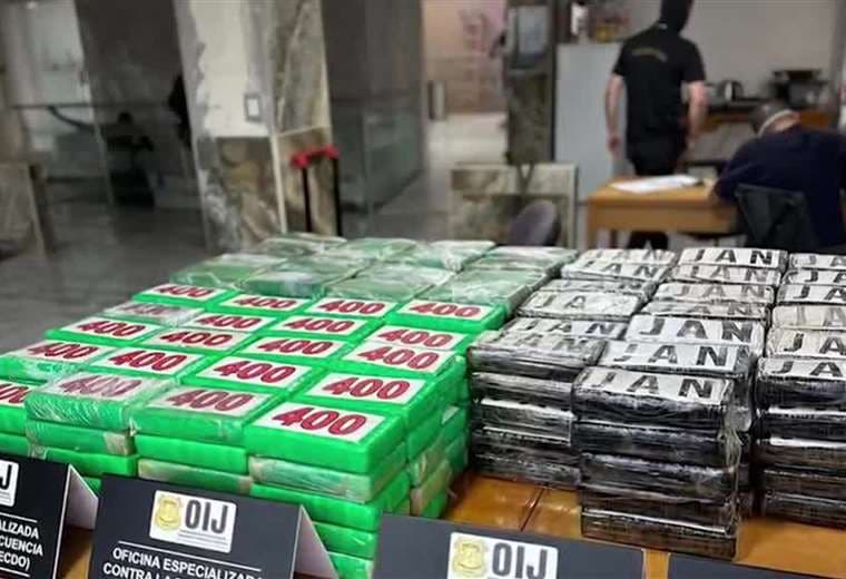 Con sobrevuelo y horas de vigilancia: OIJ decomisa 400 kilos de cocaína escondidos en bodega
