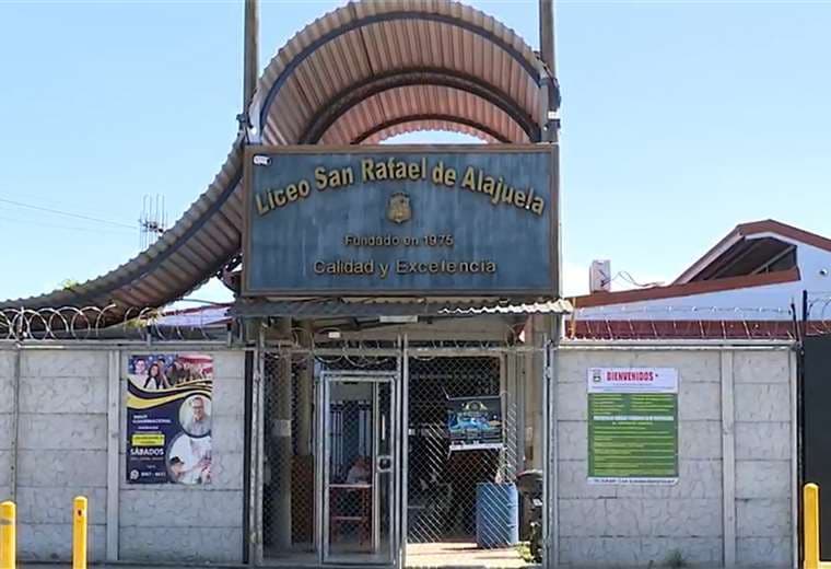 Al menos 100 estudiantes en Alajuela no podrán iniciar curso lectivo por falta de cupo