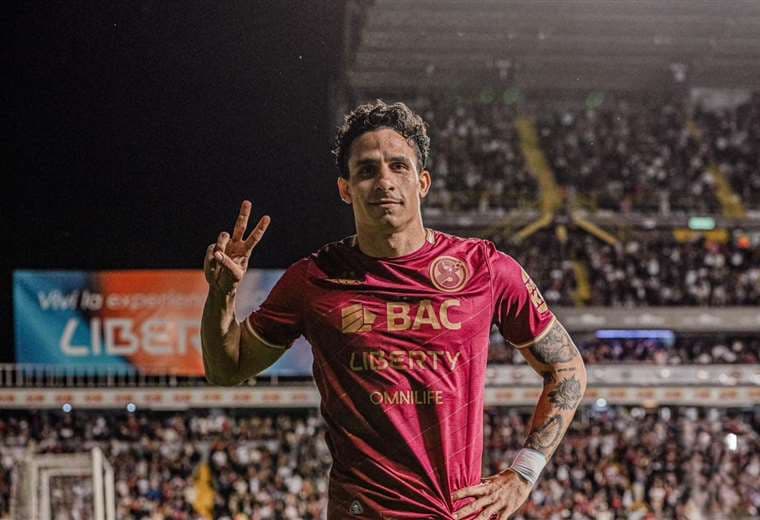 Luis Javier Paradela. Saprissa