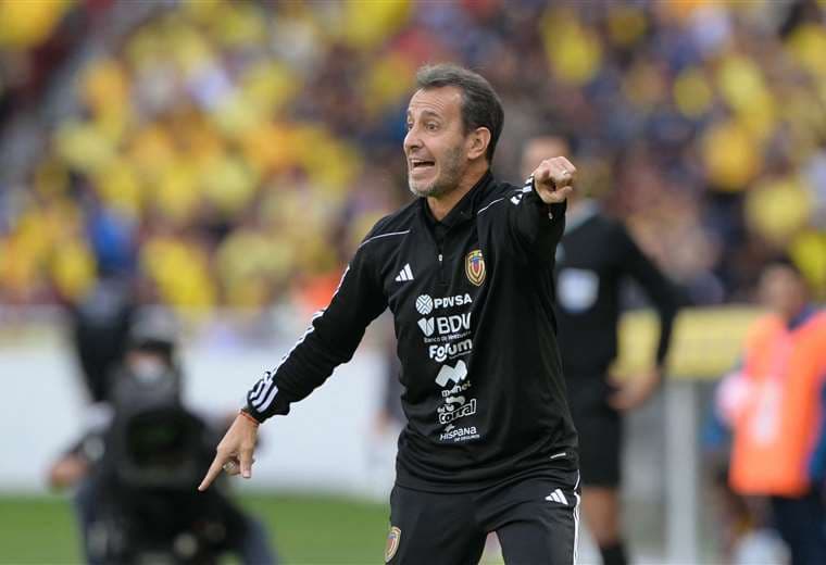 Fernando Batista, entrenador argentino/AFP