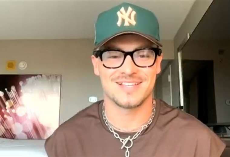 Ronald Hidalgo levantó la bandera de Costa Rica junto a Bad Bunny en el Super Bowl