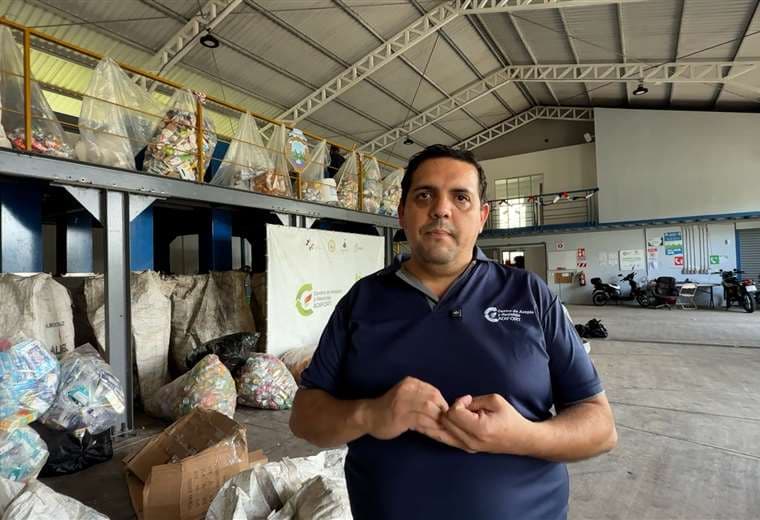 La comunidad que decidió no botar más basura y levantó su propio centro de acopio