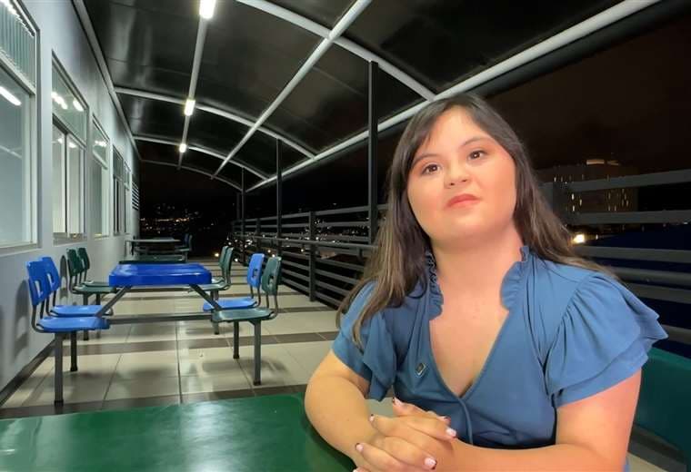 El sueño universitario de una joven con síndrome de Down comienza en las aulas de periodismo