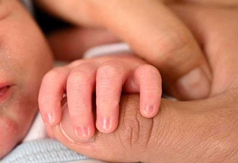 Periodista de Teletica Deportes ya tiene a su bebé en brazos: "Son momentos maravillosos"