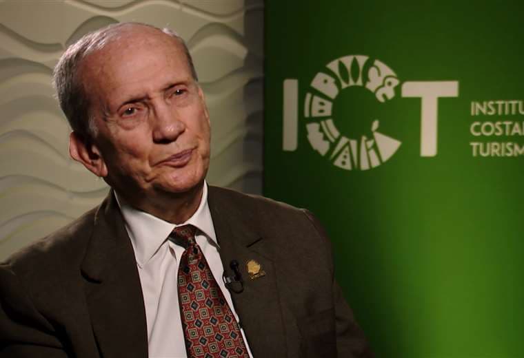 Ministro de Turismo confirma reuniones con Laura Fernández sobre eventual continuidad