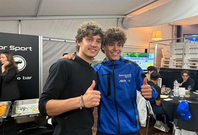 Evan Michelini tuvo visita de lujo en inicio de temporada en Fórmula 4