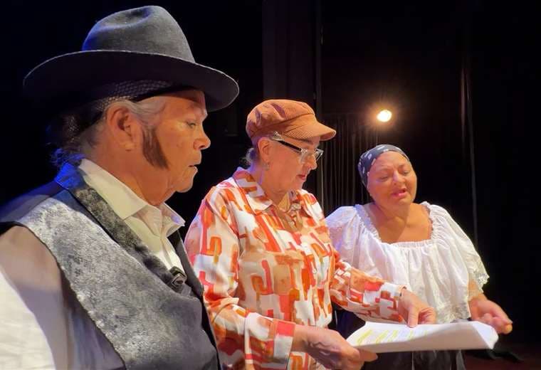La timidez que acompañó a Maritza toda la vida desapareció el día que pisó un escenario de teatro