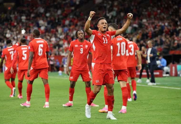 Suiza firma su nombre en octavos del Mundial tras eliminar a Argelia