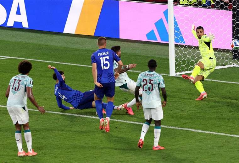 FIFA avala decisión de anular gol de Gvardiol entre protestas de Croacia